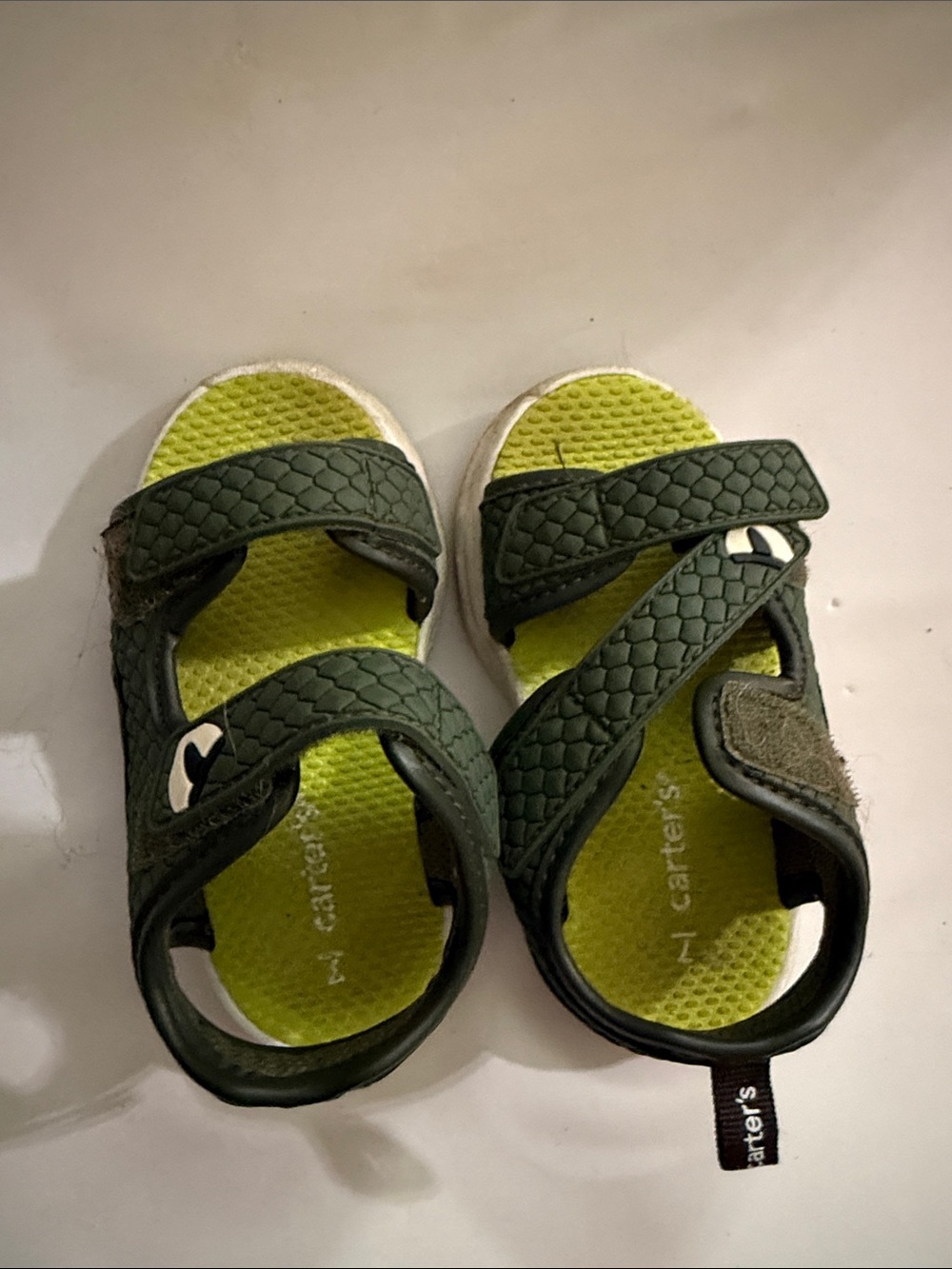 Carter's light up alligator Olive Green Strapped Sandals toddler size 7